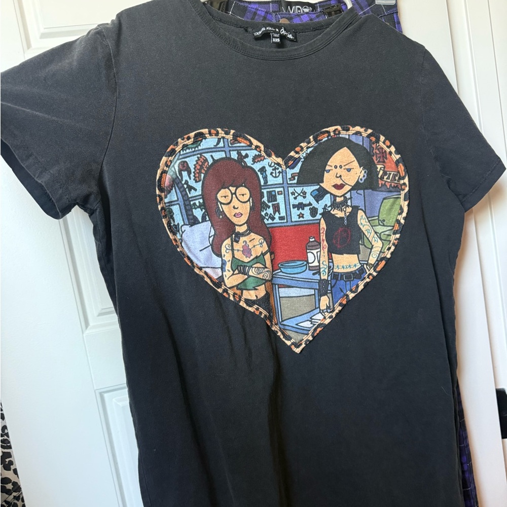 Daria dollskill Collab oversized distressed tee shirt - Picture 4 of 5